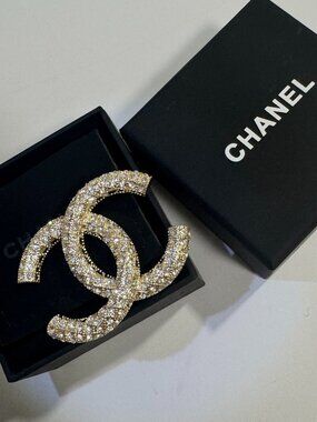 🍇🍇Chanel brooch🍇🍇